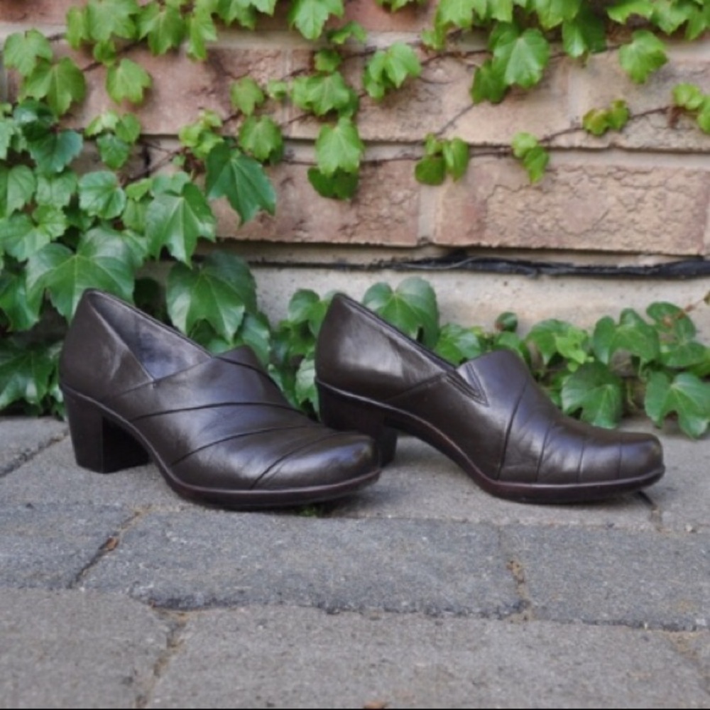 Stinky Women's Naturalizer Booties Heels